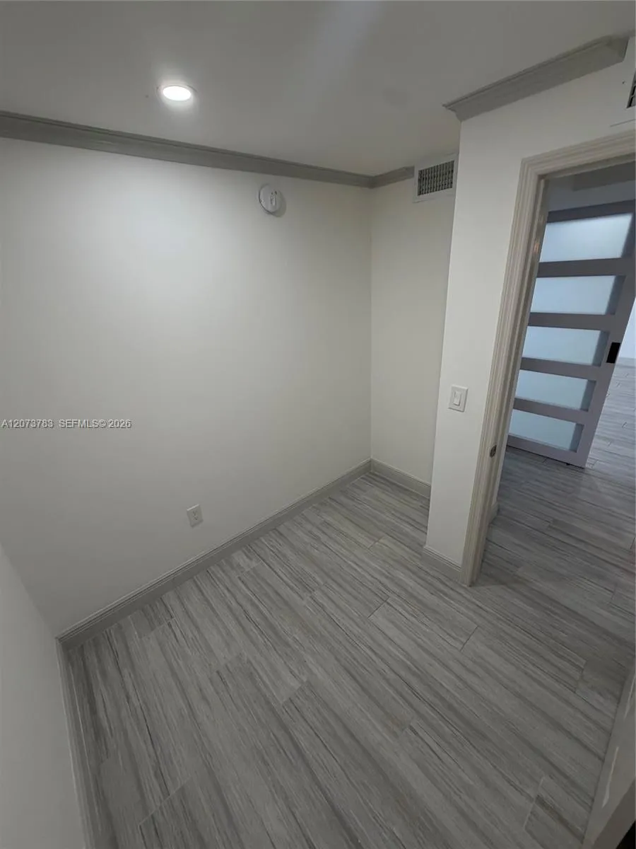 4000 NE 170th St #207 North Miami Beach, FL 33160