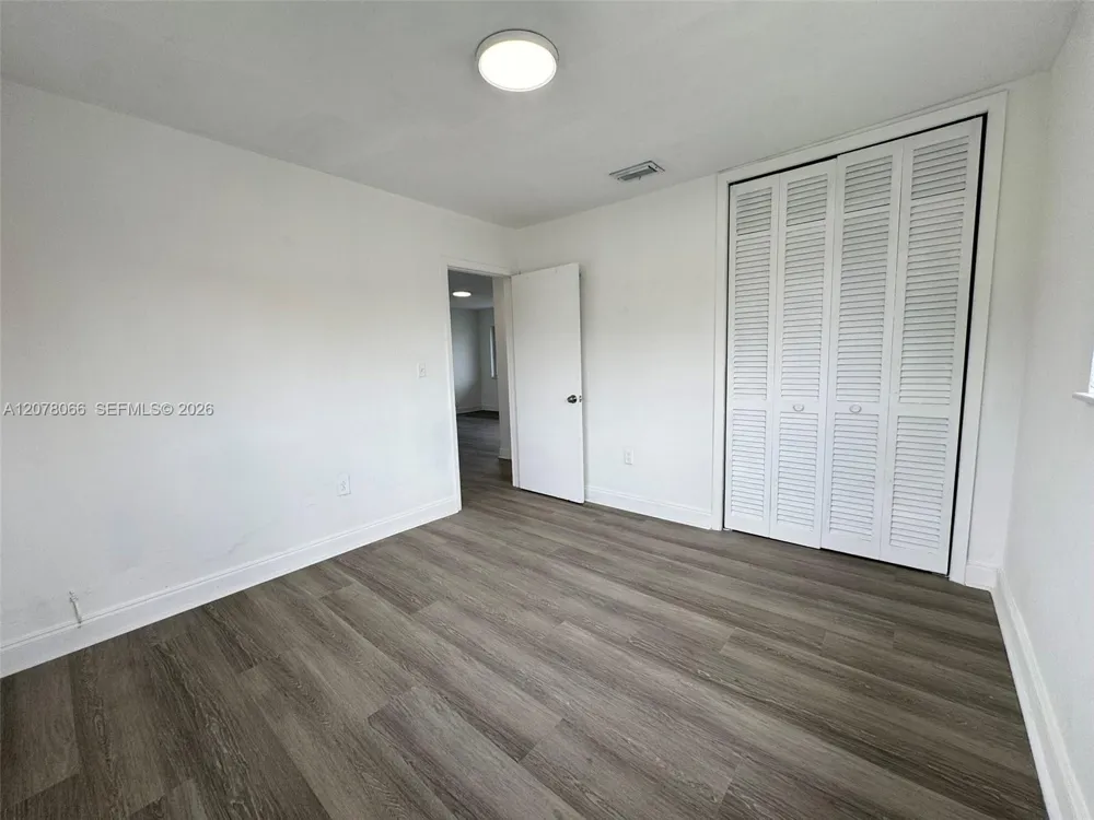 9355 SW 39th St #9357 Miami, FL 33165