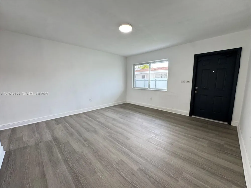 9355 SW 39th St #9357 Miami, FL 33165