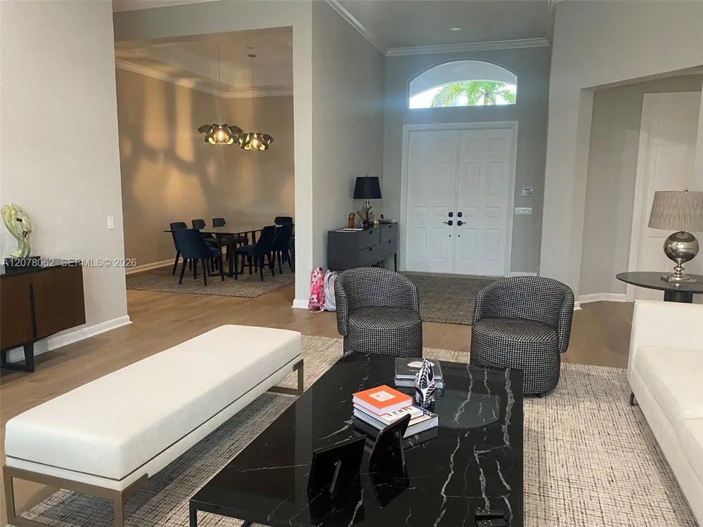 1360 Victoria Isle Dr Weston, FL 33327