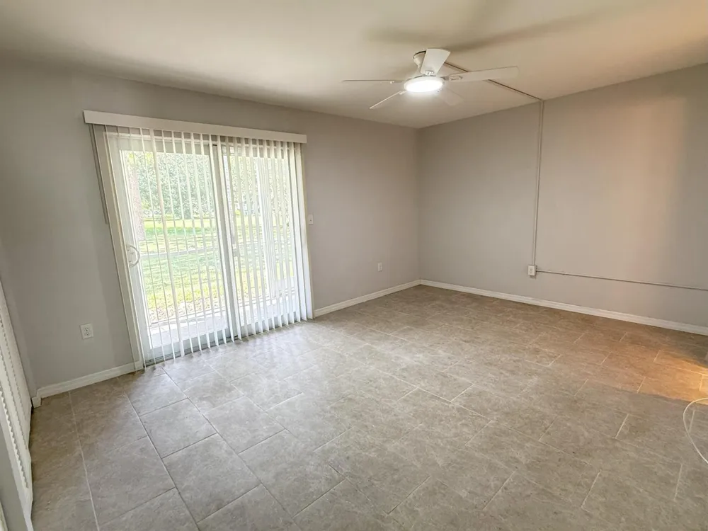 28 Ventnor B Drive Deerfield Beach, FL 33442