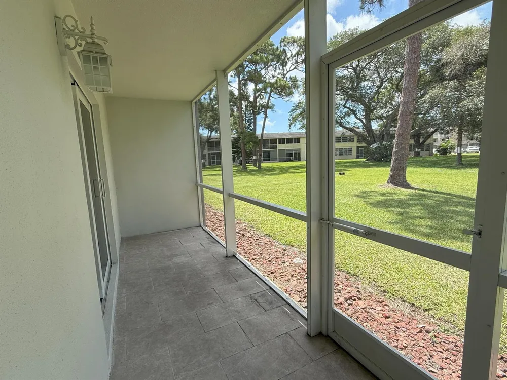 28 Ventnor B Drive Deerfield Beach, FL 33442