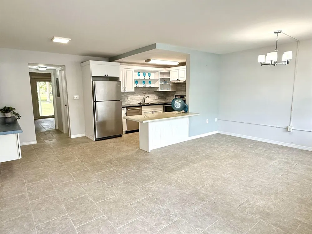 28 Ventnor B Drive Deerfield Beach, FL 33442