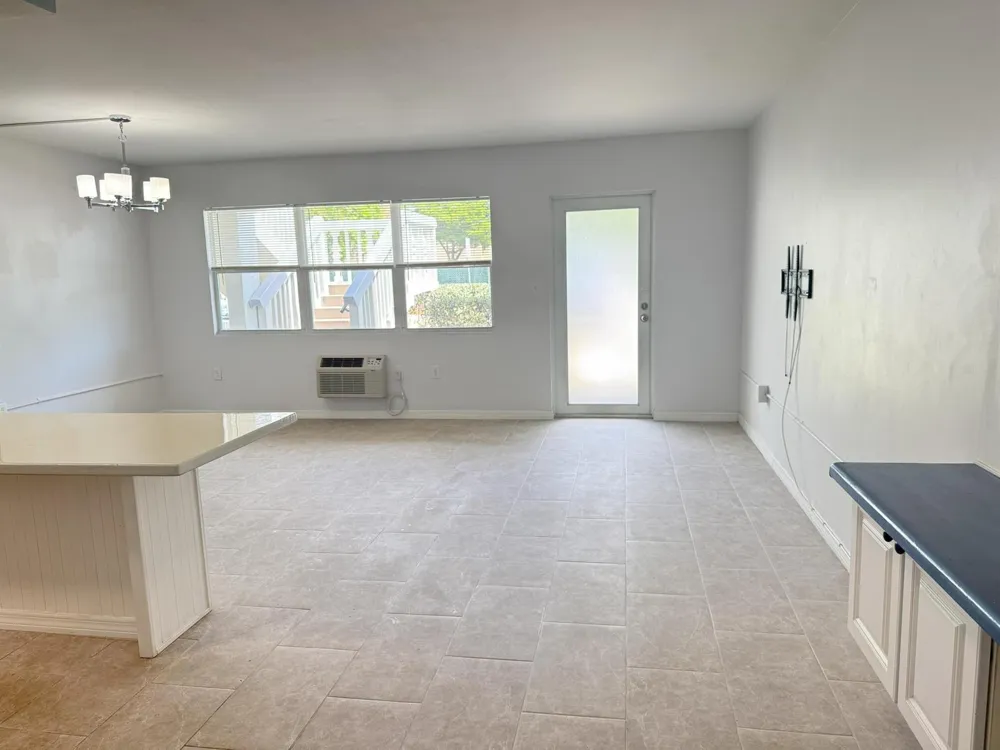 28 Ventnor B Drive Deerfield Beach, FL 33442
