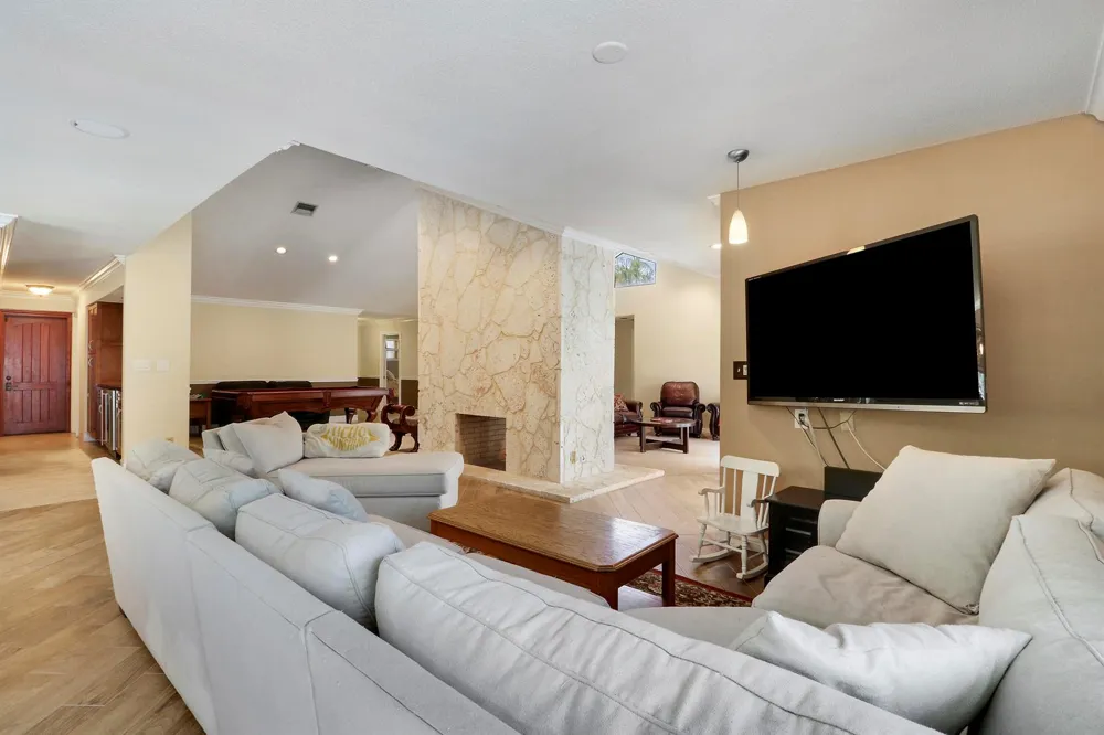 6514 Timber Lane Boca Raton, FL 33433