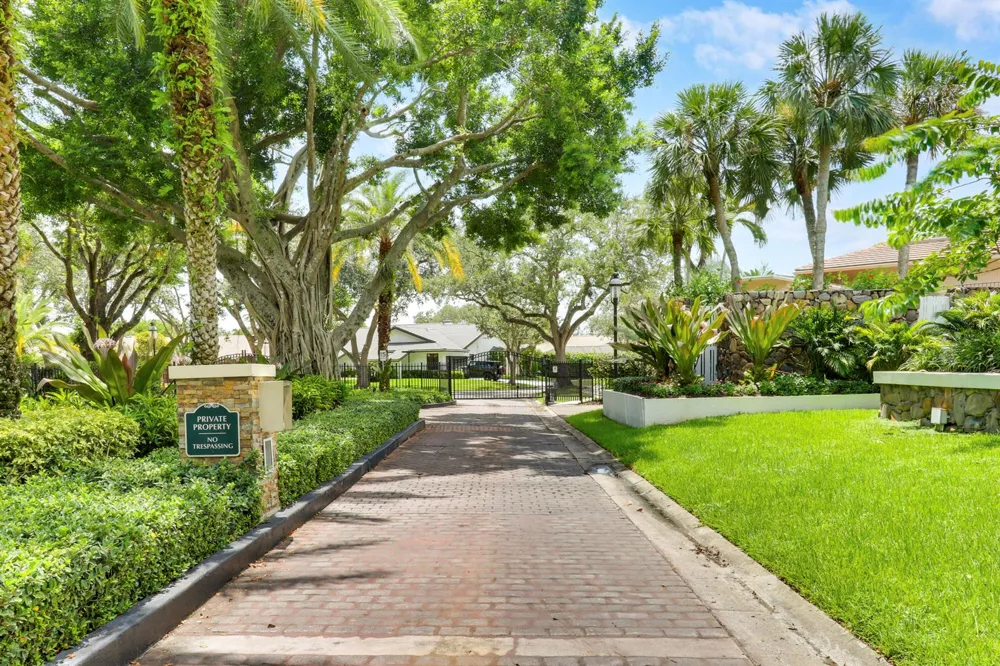 6514 Timber Lane Boca Raton, FL 33433