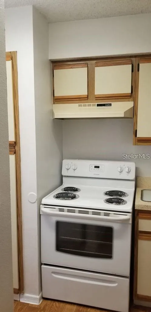 249 AFTON SQUARE #305 Altamonte Springs, FL 32714