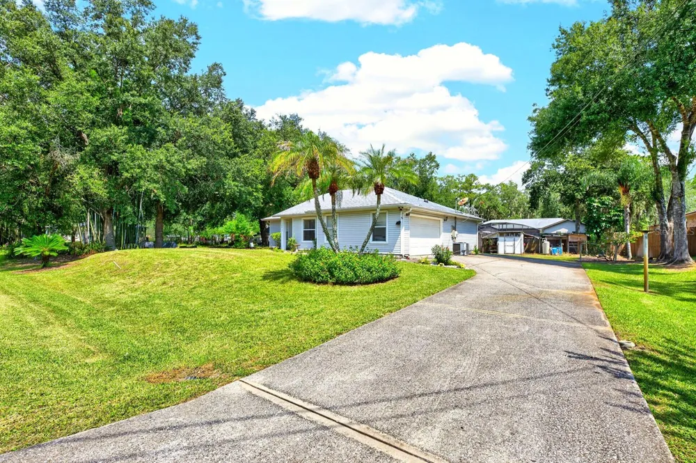 14411 DESILU DRIVE Orlando, FL 32832
