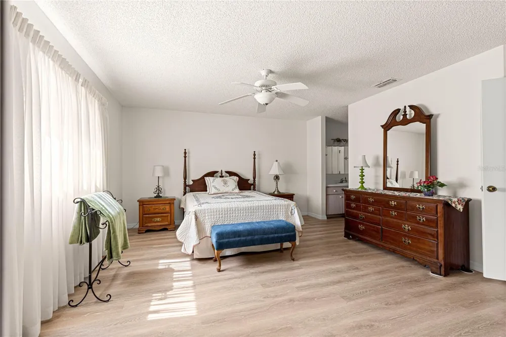 17873 SE 99TH AVENUE Summerfield, FL 34491