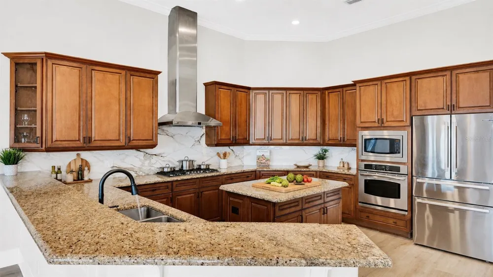 7720 FICQUETTE ROAD Windermere, FL 34786