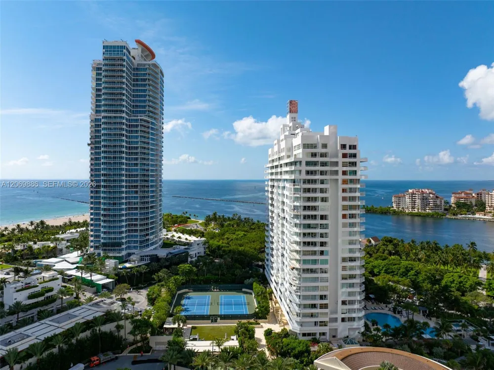 400 S Pointe Dr #1905 Miami Beach, FL 33139