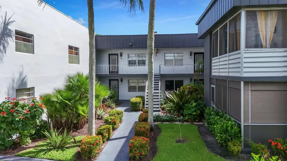 21 Normandy A Delray Beach, FL 33484