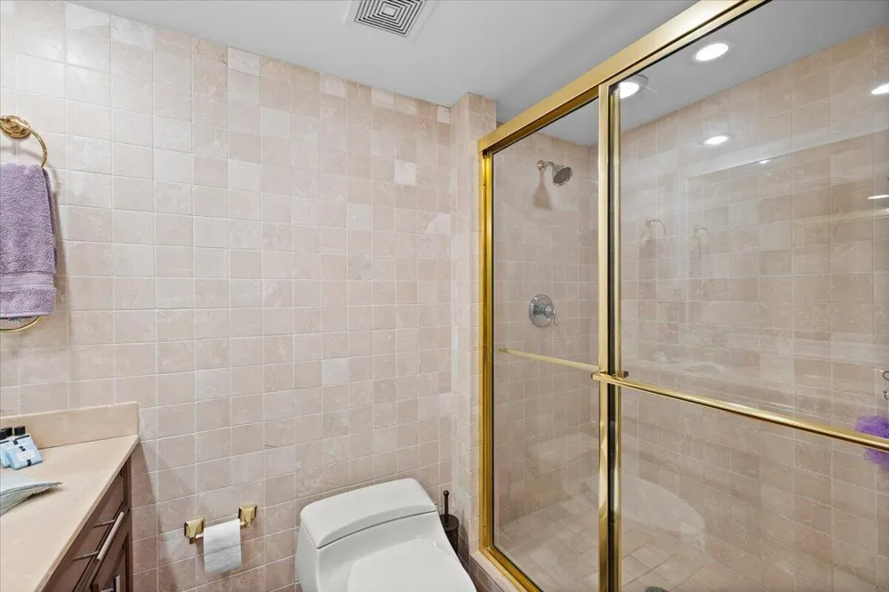 1167 HILLSBORO MILE #308 Hillsboro Beach, FL 33062