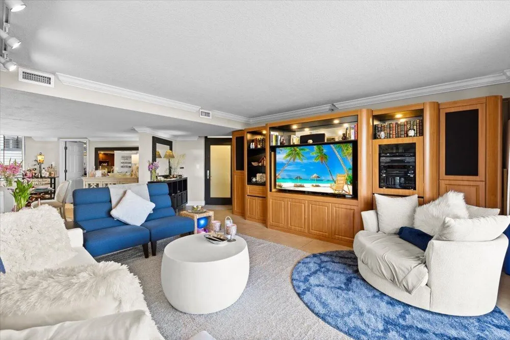 1167 HILLSBORO MILE #308 Hillsboro Beach, FL 33062