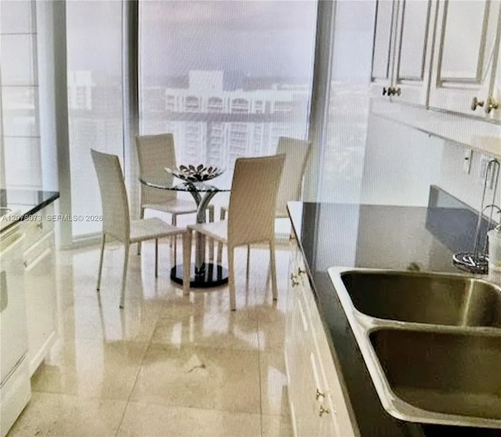 21055 Yacht Club Dr #2404 Aventura, FL 33180