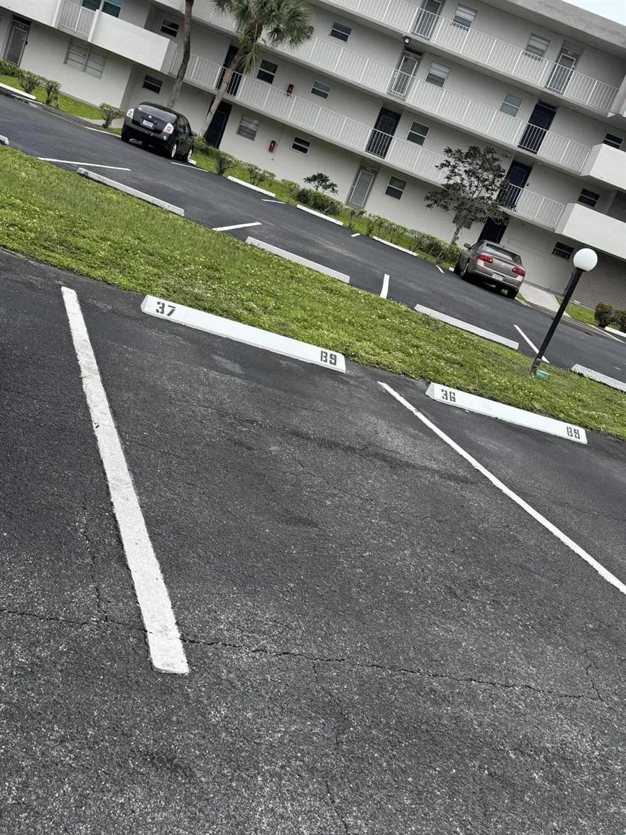 2861 NW 47TH TERRACE #207B Lauderdale Lakes, FL 33313