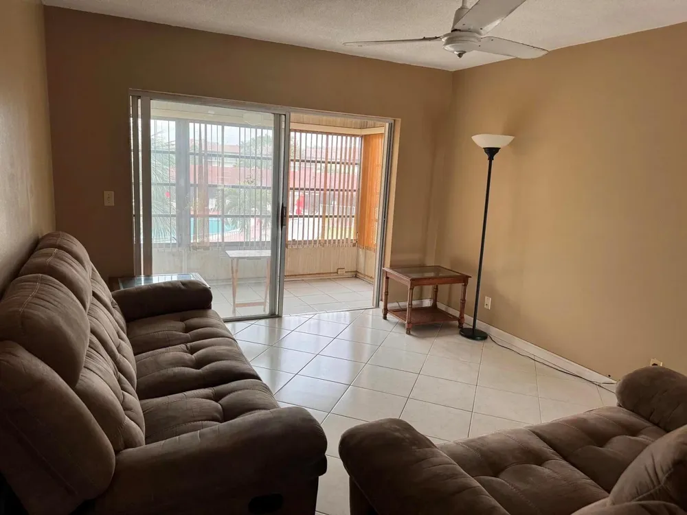2861 NW 47TH TERRACE #207B Lauderdale Lakes, FL 33313