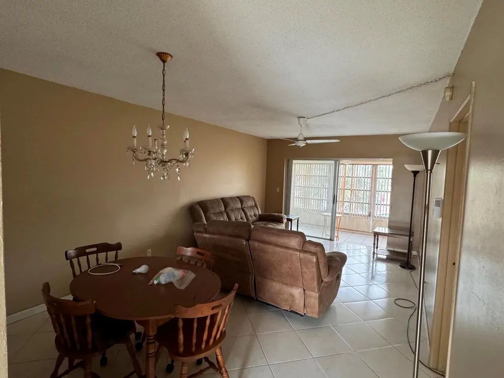 2861 NW 47TH TERRACE #207B Lauderdale Lakes, FL 33313