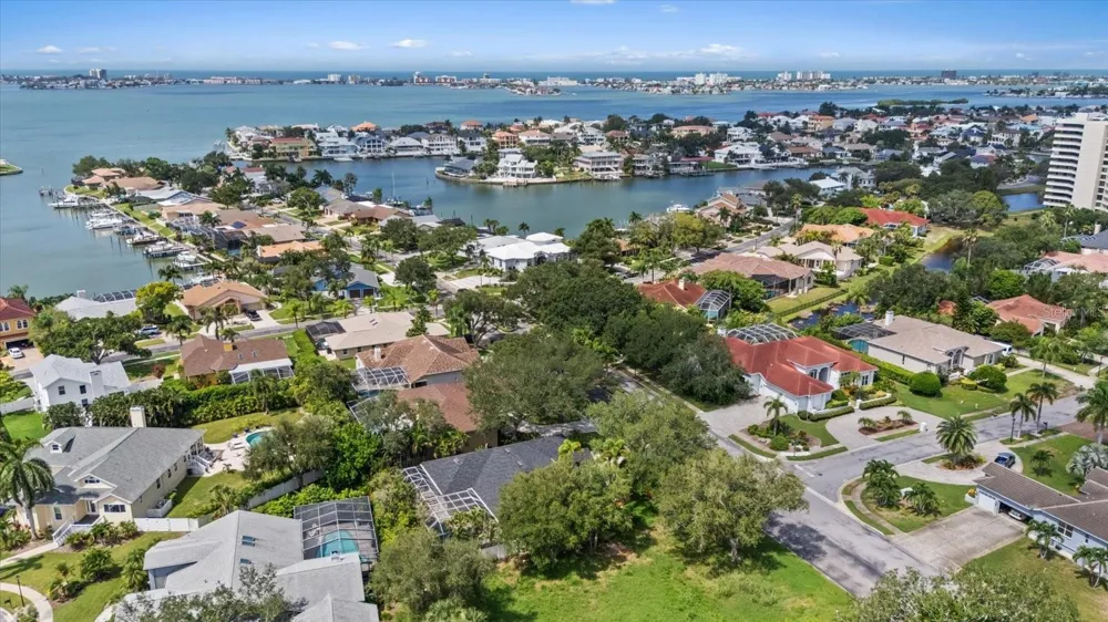 2706 SKIMMER POINT DRIVE S Gulfport, FL 33707