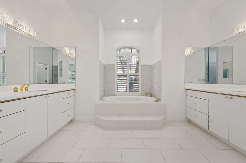 2706 SKIMMER POINT DRIVE S Gulfport, FL 33707