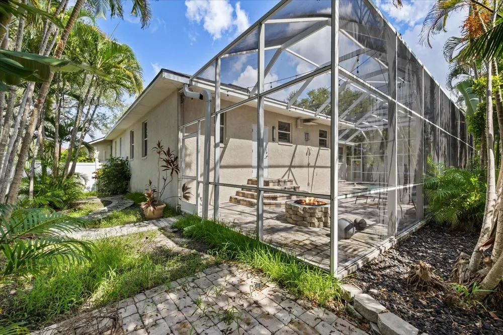 2706 SKIMMER POINT DRIVE S Gulfport, FL 33707