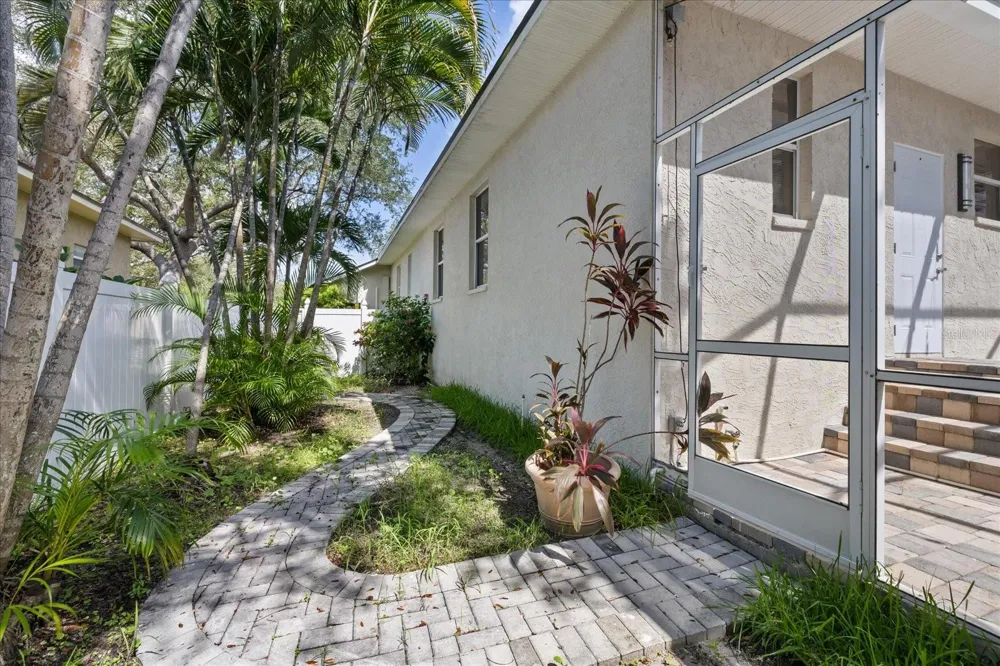 2706 SKIMMER POINT DRIVE S Gulfport, FL 33707