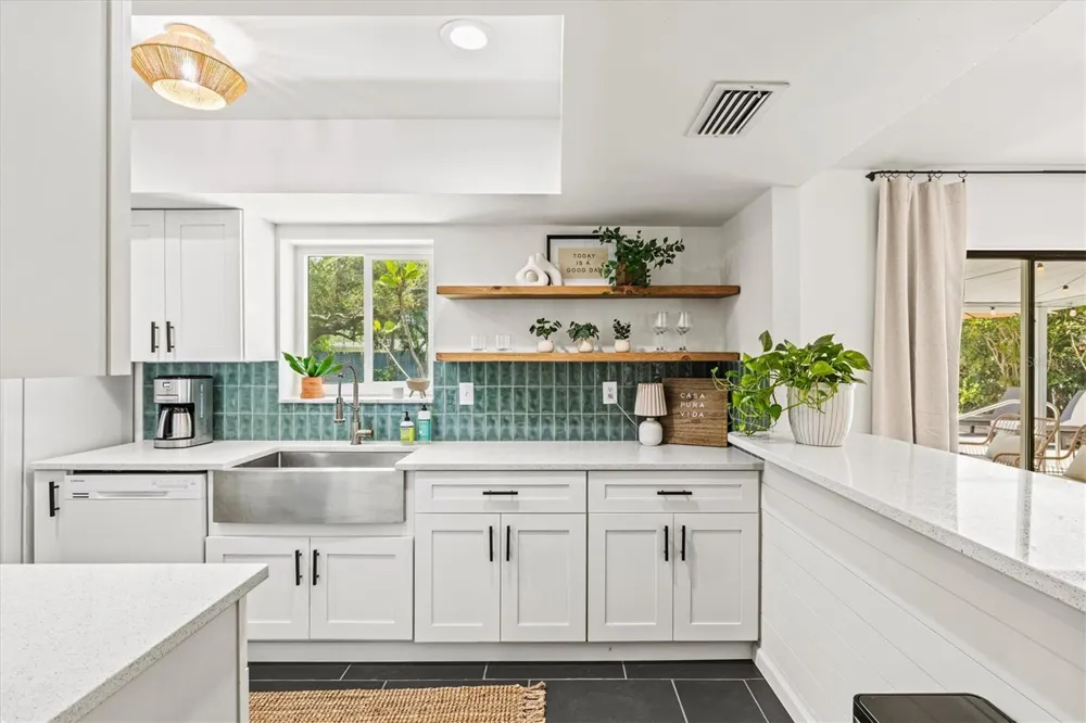 2650 DAVIS BOULEVARD Sarasota, FL 34237