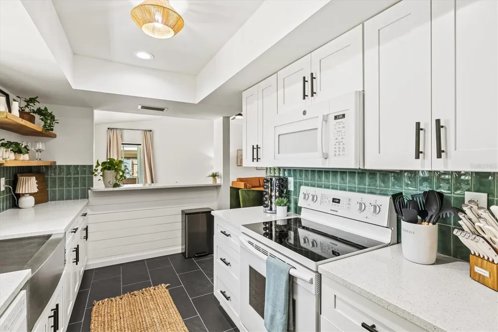 2650 DAVIS BOULEVARD Sarasota, FL 34237