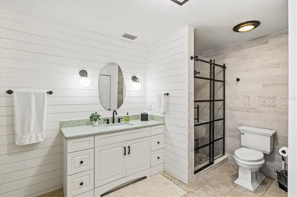 2650 DAVIS BOULEVARD Sarasota, FL 34237