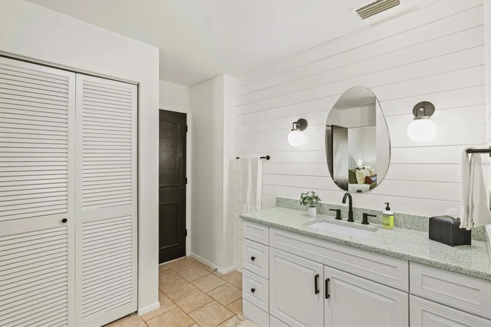 2650 DAVIS BOULEVARD Sarasota, FL 34237