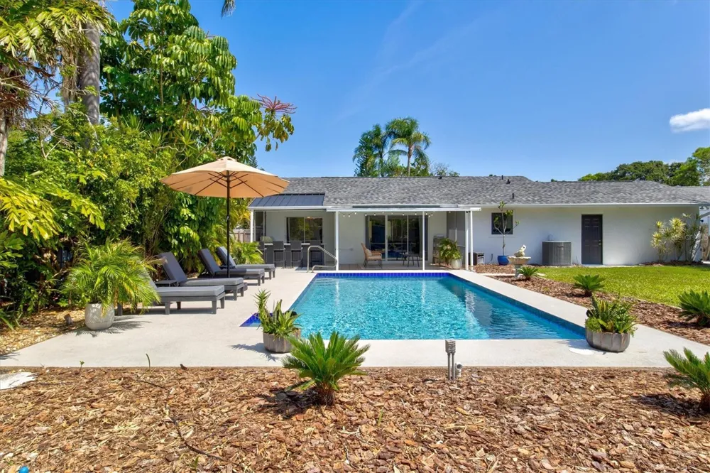 2650 DAVIS BOULEVARD Sarasota, FL 34237