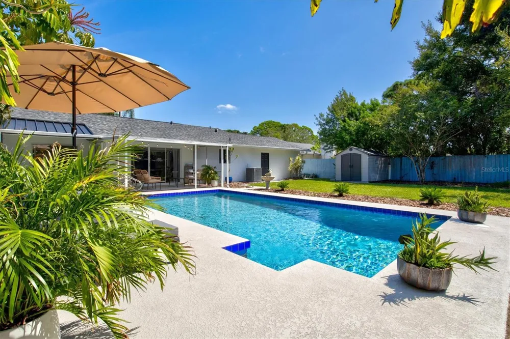 2650 DAVIS BOULEVARD Sarasota, FL 34237