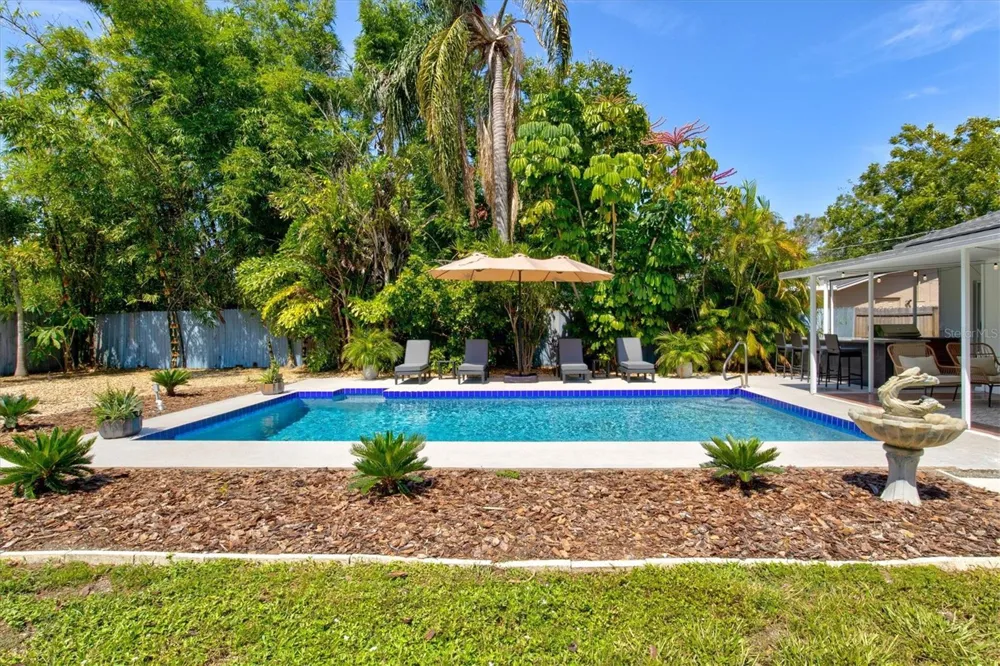 2650 DAVIS BOULEVARD Sarasota, FL 34237