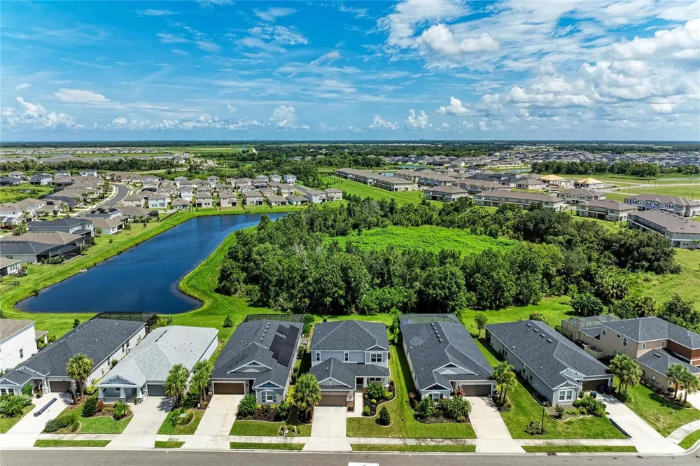 6332 LAURELCREST GLEN Palmetto, FL 34221