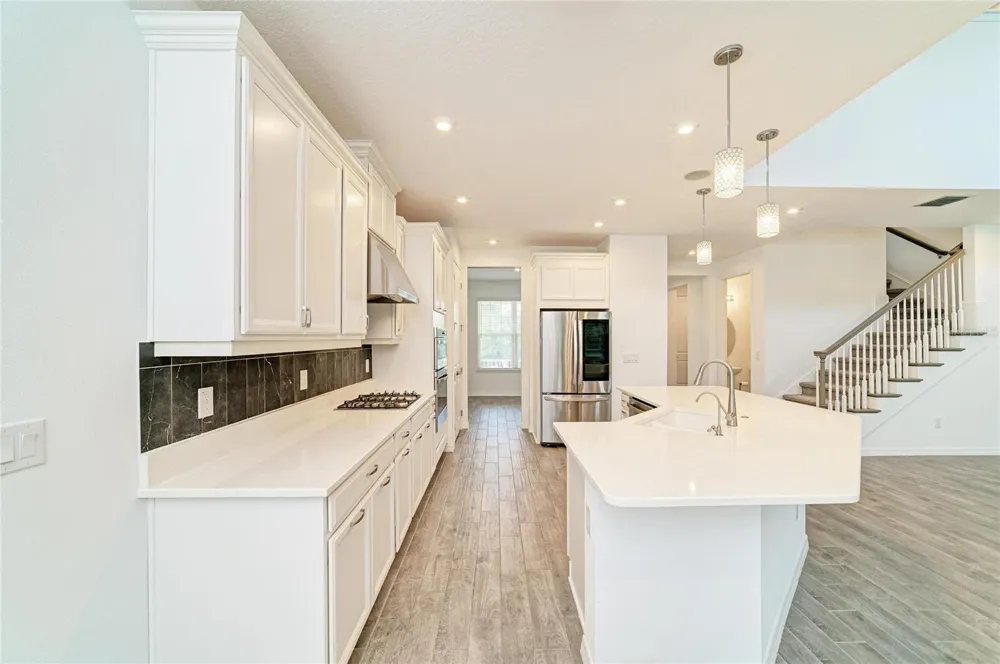 6332 LAURELCREST GLEN Palmetto, FL 34221