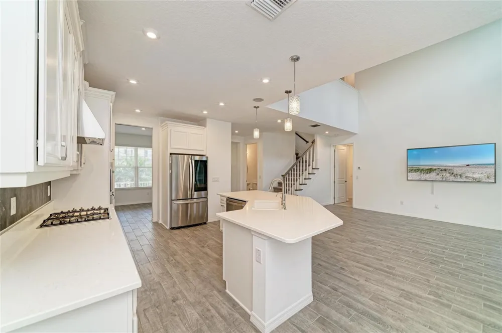 6332 LAURELCREST GLEN Palmetto, FL 34221