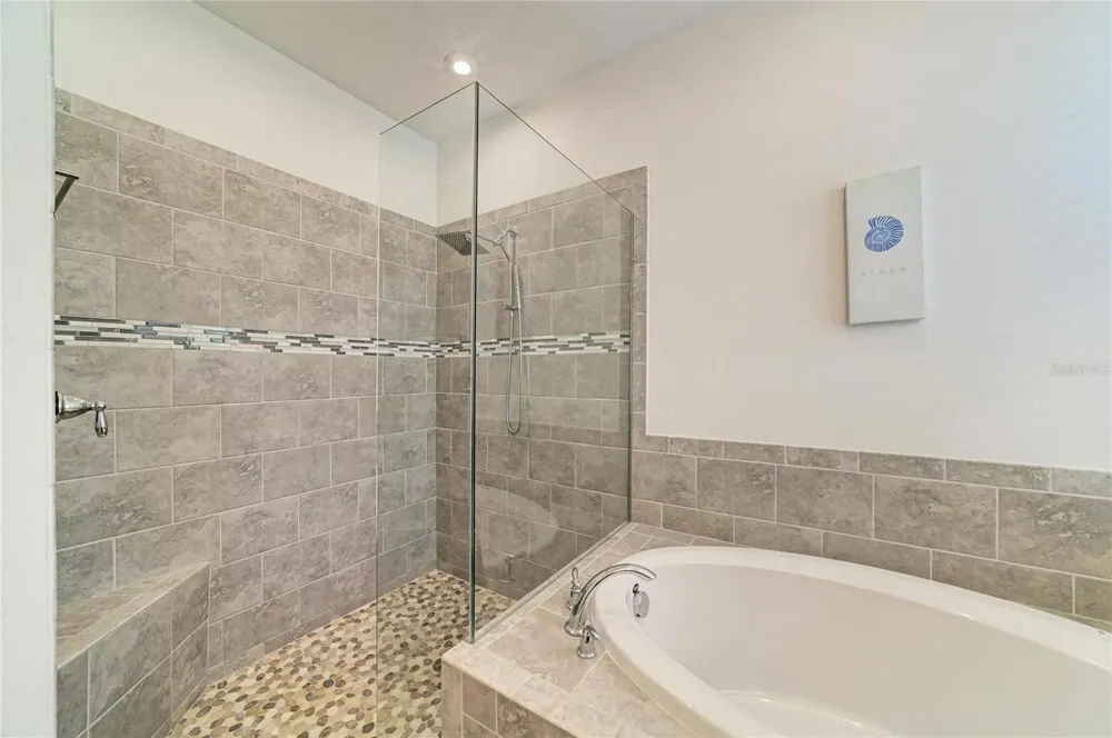 6332 LAURELCREST GLEN Palmetto, FL 34221