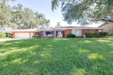 300 CREST DRIVE