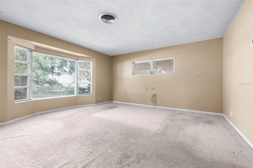 300 CREST DRIVE Haines City, FL 33844
