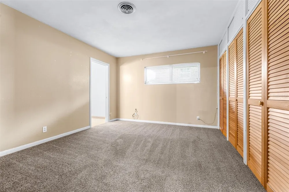 300 CREST DRIVE Haines City, FL 33844