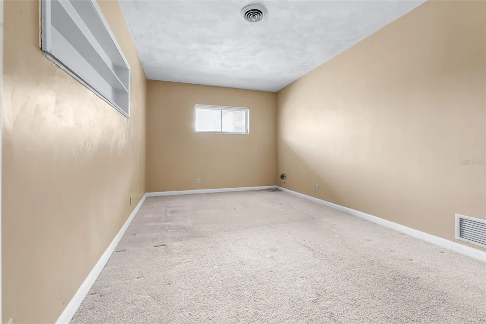 300 CREST DRIVE Haines City, FL 33844