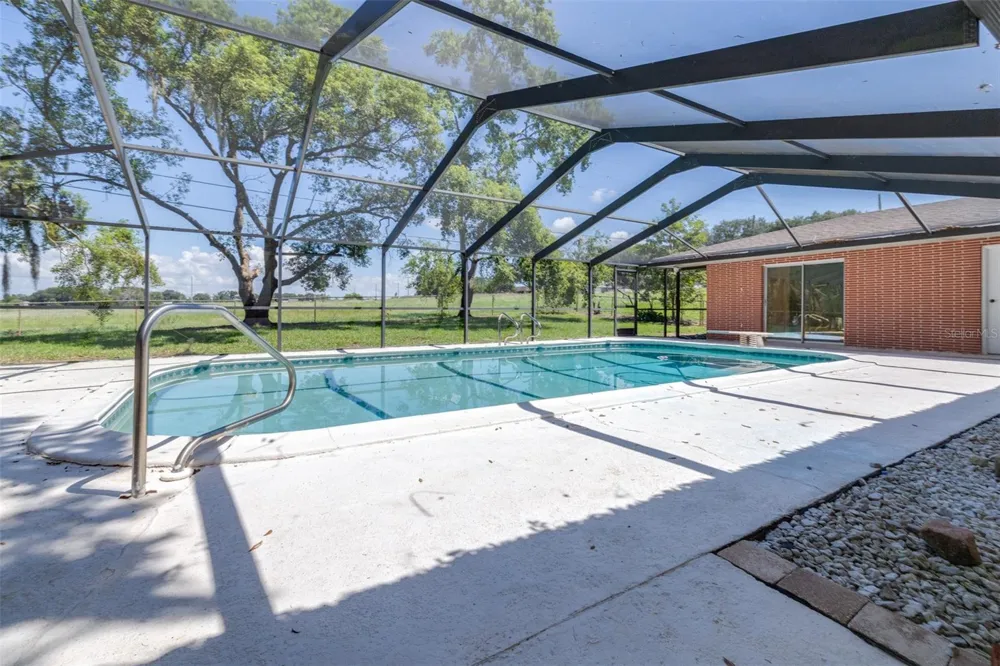 300 CREST DRIVE Haines City, FL 33844