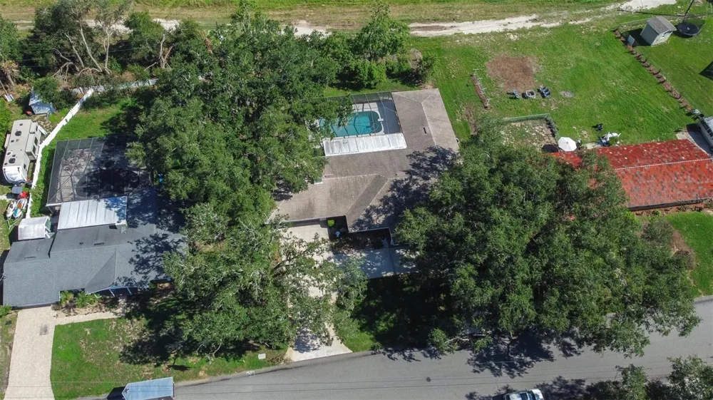 300 CREST DRIVE Haines City, FL 33844