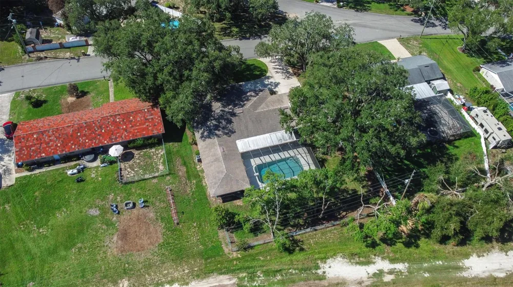 300 CREST DRIVE Haines City, FL 33844