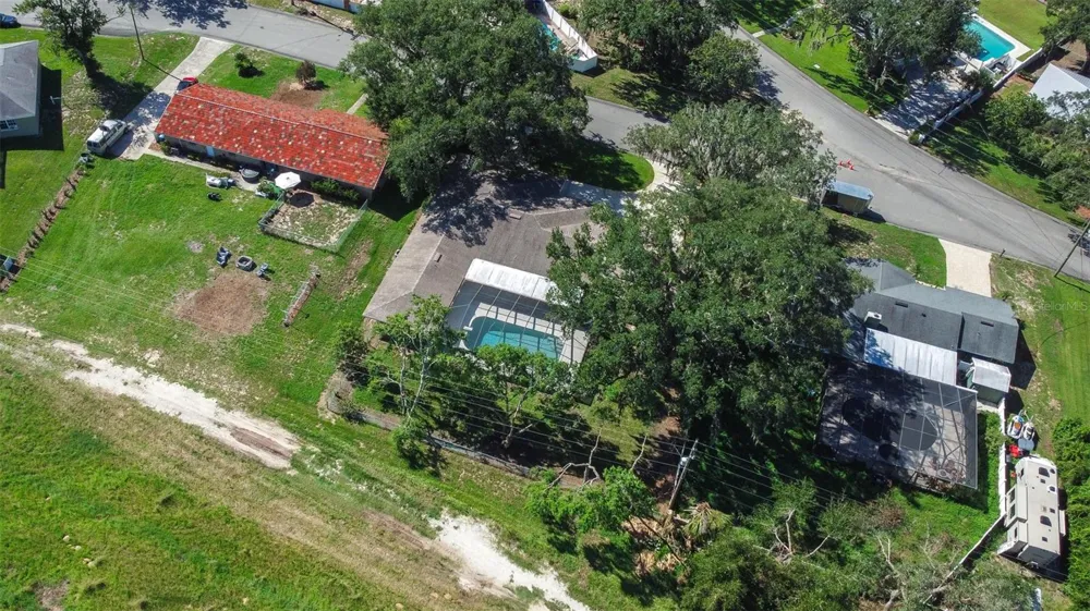 300 CREST DRIVE Haines City, FL 33844