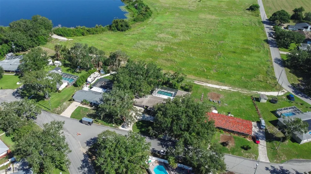 300 CREST DRIVE Haines City, FL 33844