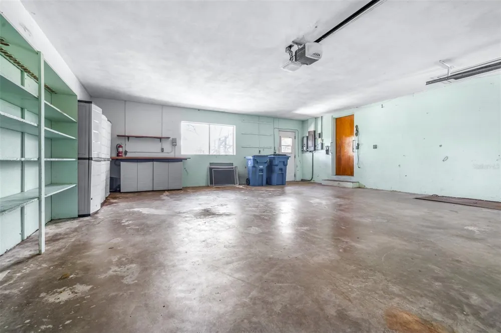 300 CREST DRIVE Haines City, FL 33844
