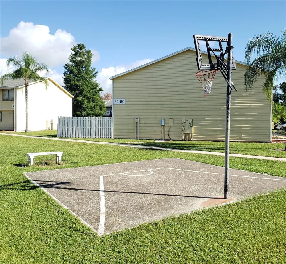 22706 GAGE LOOP #33 Land O Lakes, FL 34639