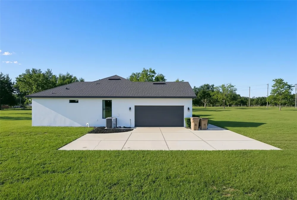 4650 LAKE PICKETT DRIVE Groveland, FL 34736