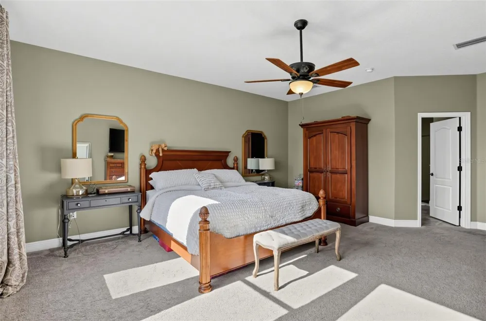 4650 LAKE PICKETT DRIVE Groveland, FL 34736